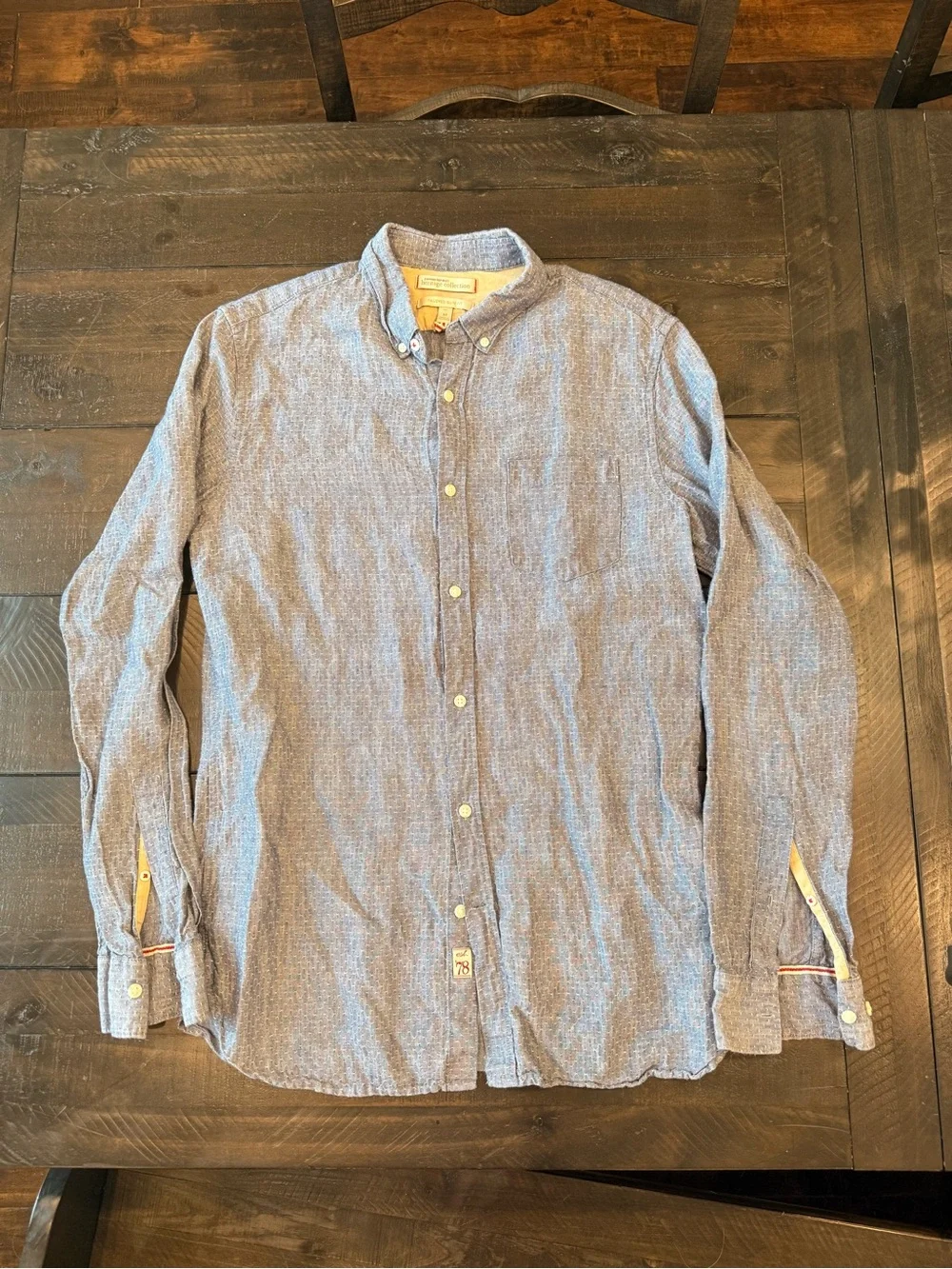 Banana Republic Blue Textured Long-Sleeve Button-Down Shirt